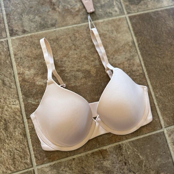 Skims Fits Everybody T-shirt Bra Sand Size 30D - Picture 4 of 9